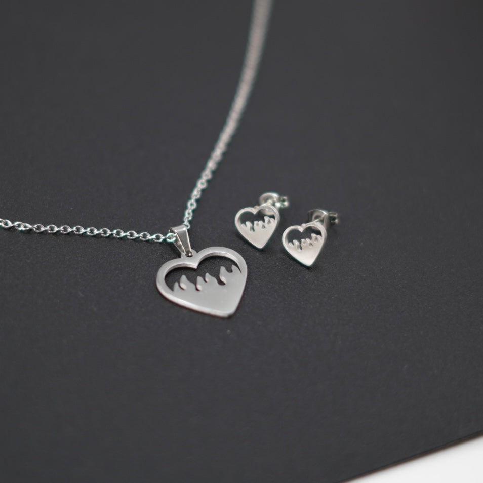 JUEGUITO ECO CORAZON CON FUEGO PLATEADO