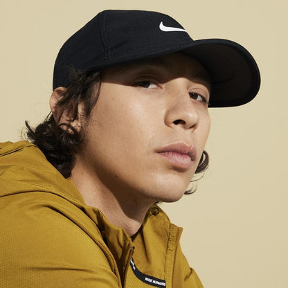 SET GORRA Y 1X PAR DE MEDIAS - COMPLEMENTA TUS OUTFITS